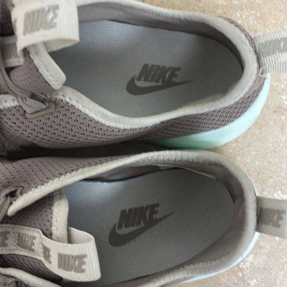 NIke runners - Picture 6 of 8